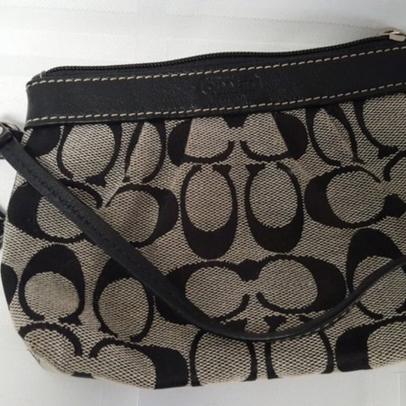 Coach Wristlet - Picture 3 of 3